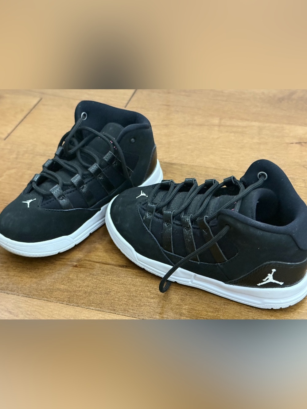 Black Toddlers Basketball Sneakers with White Sole